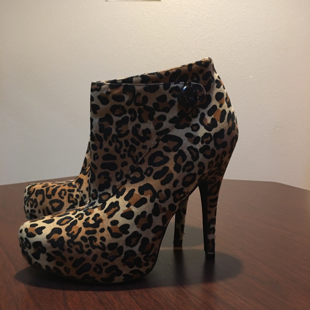 Cheetah heels